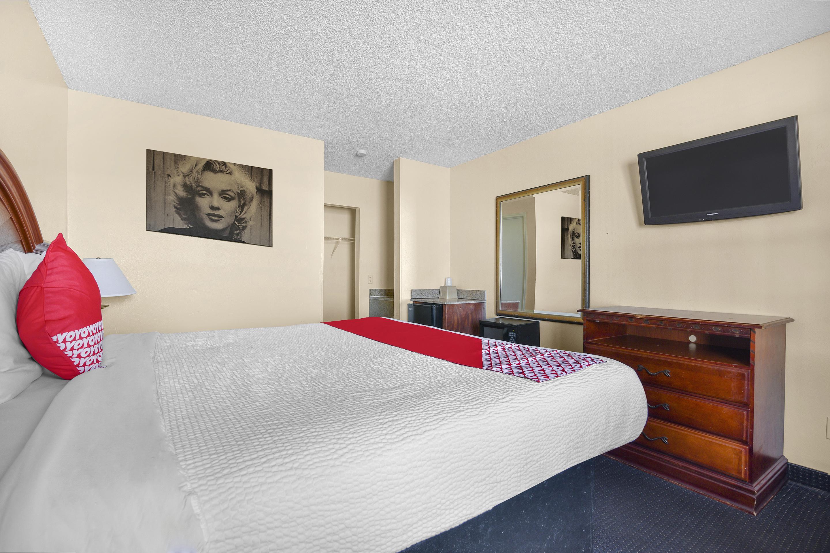 Oyo Hotel San Antonio Lackland Near Seaworld מראה חיצוני תמונה