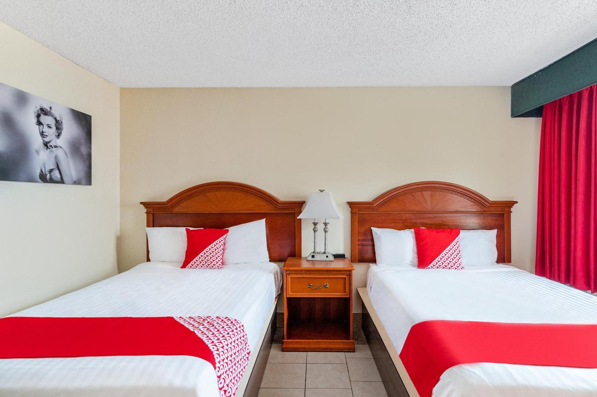Oyo Hotel San Antonio Lackland Near Seaworld מראה חיצוני תמונה