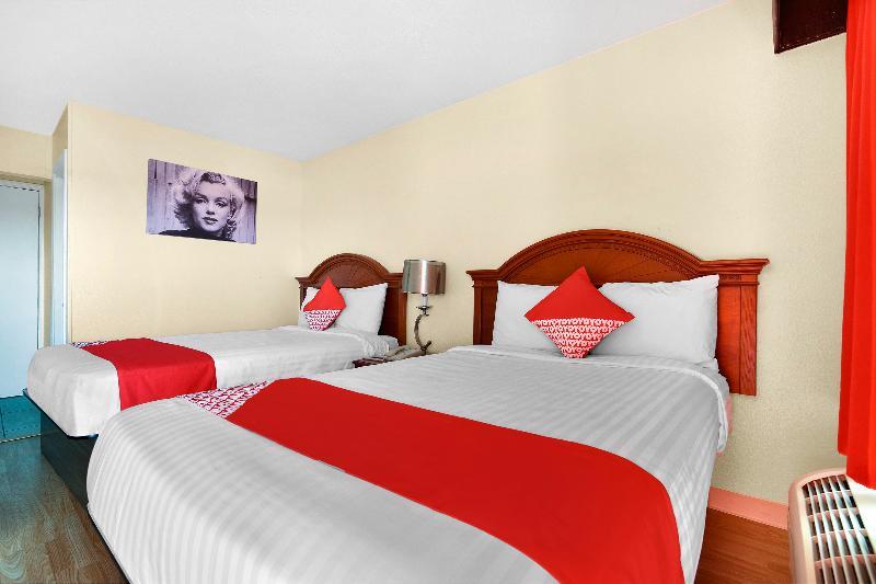 Oyo Hotel San Antonio Lackland Near Seaworld מראה חיצוני תמונה
